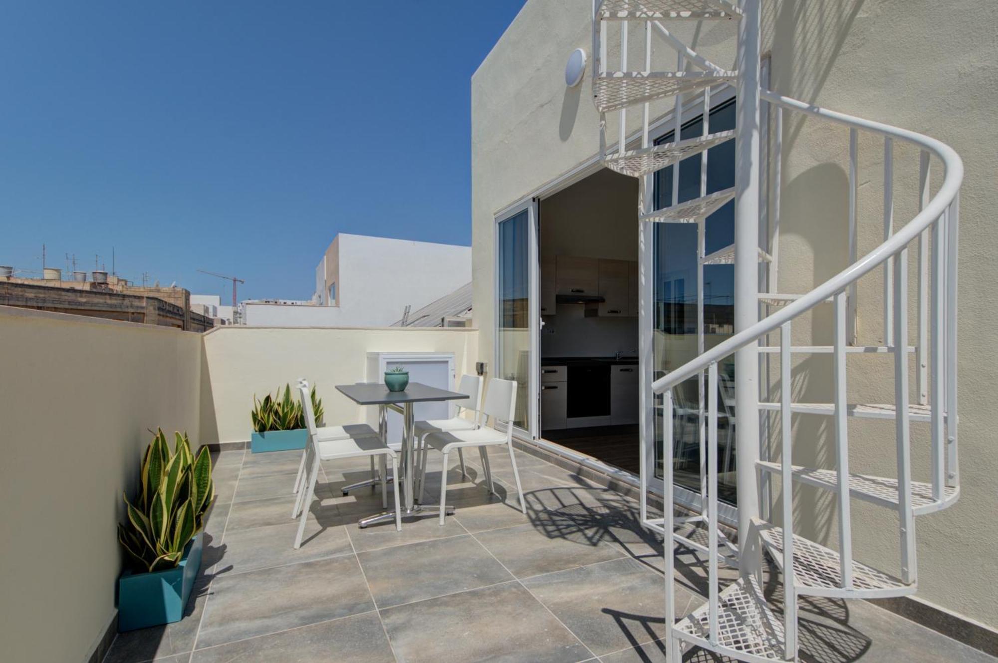 Marina Suites & Apartments - Self Catering - By Tritoni Hotels Gzira ภายนอก รูปภาพ