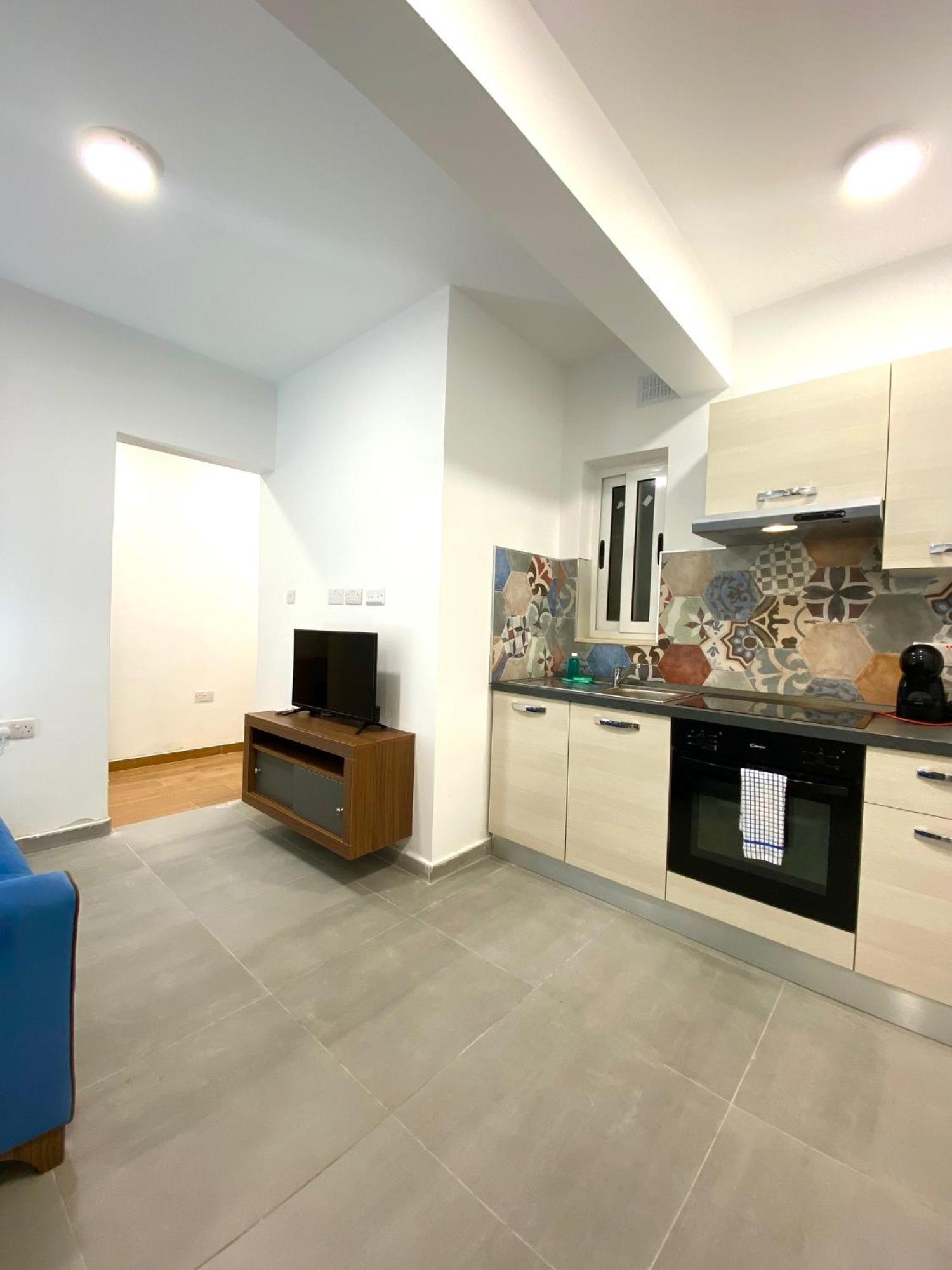 Marina Suites & Apartments - Self Catering - By Tritoni Hotels Gzira ภายนอก รูปภาพ