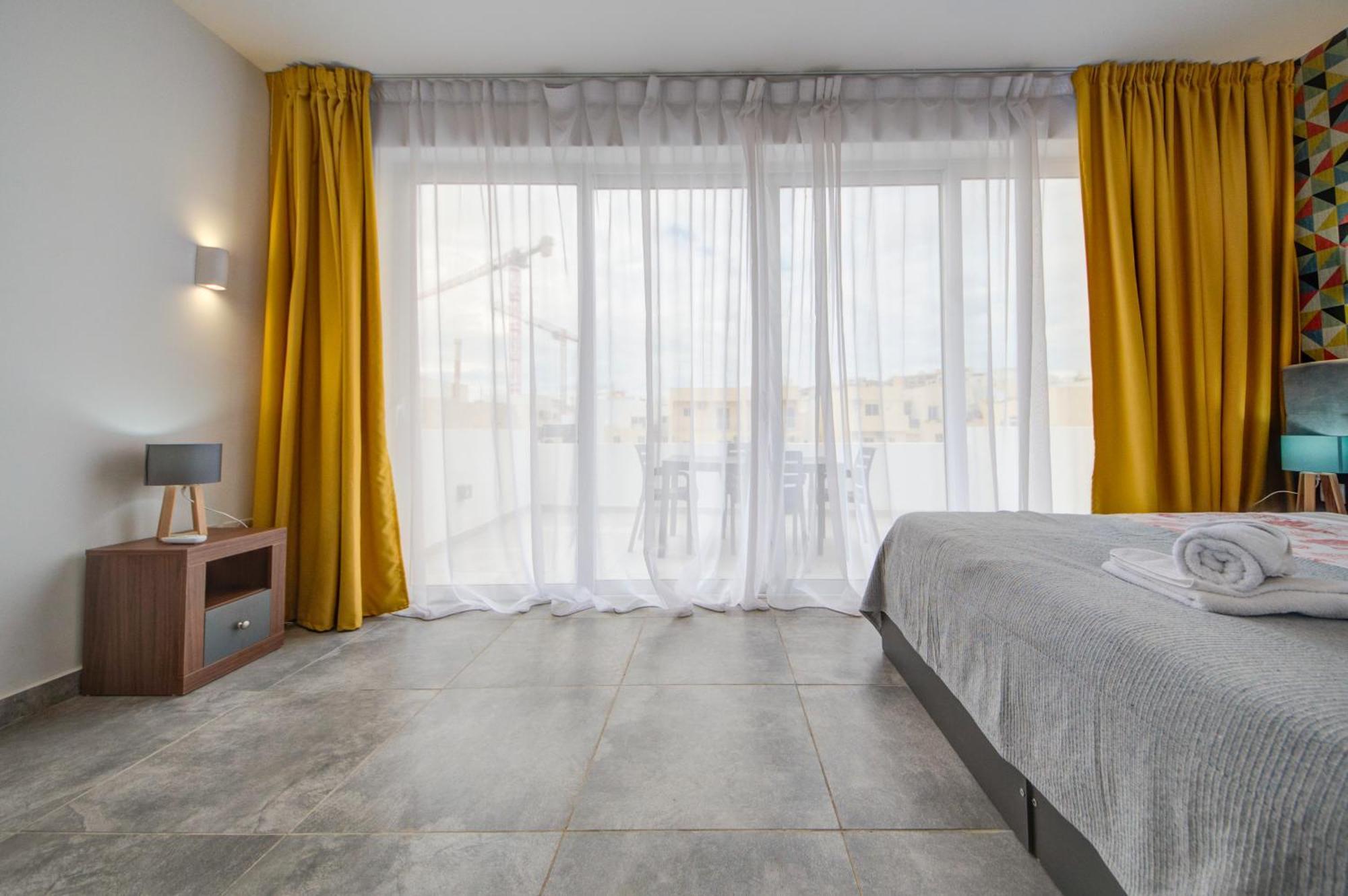 Marina Suites & Apartments - Self Catering - By Tritoni Hotels Gzira ภายนอก รูปภาพ